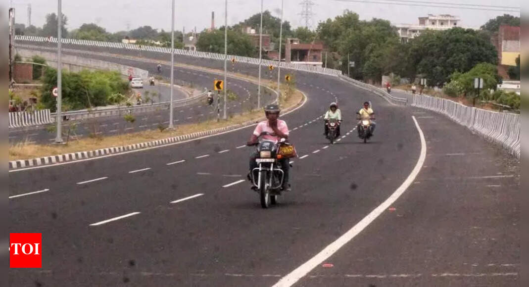 Partial Opening of Ganga Bridge Brings Relief to Varanasi Commuters