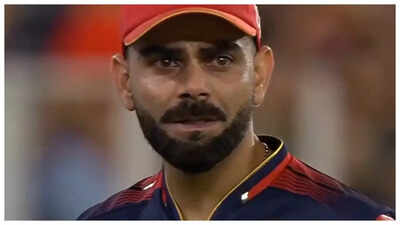 Manoj Muntashir shares video of Virat Kohli crying after RCB IPL win; says 'Never thought I'd clap seeing my champion cry'