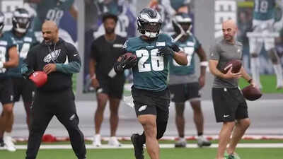 NFL insider says Saquon Barkley may surpass his record-breaking 2024 season under new Eagles offensive coordinator in 2025