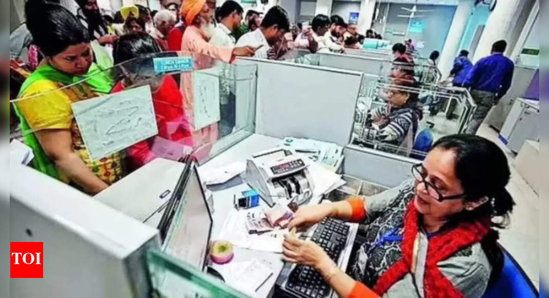 India’s services sector maintains strong momentum in May; job creation hits record high – Times of India