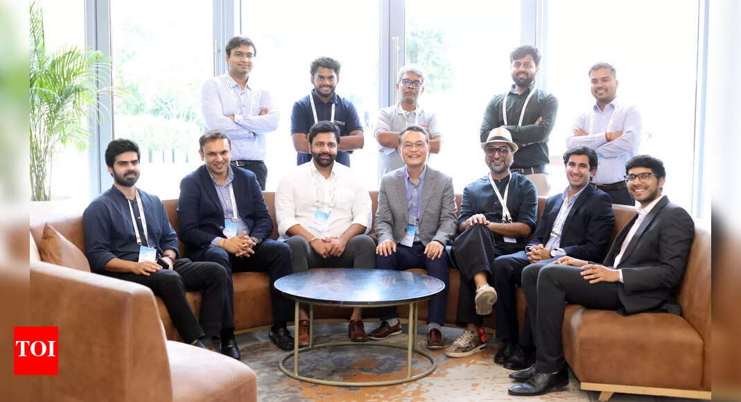 Samsung R&D Institute Noida hosts third startup summit focusing on AI innovation - The Times of India