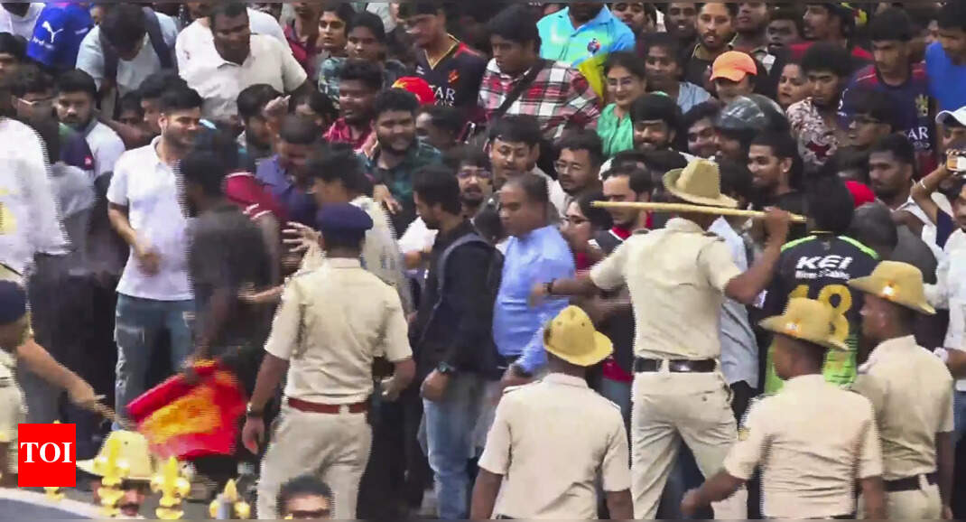 '1 parade, 0 brains & now 7 funerals': Netizens criticise RCB after stampede