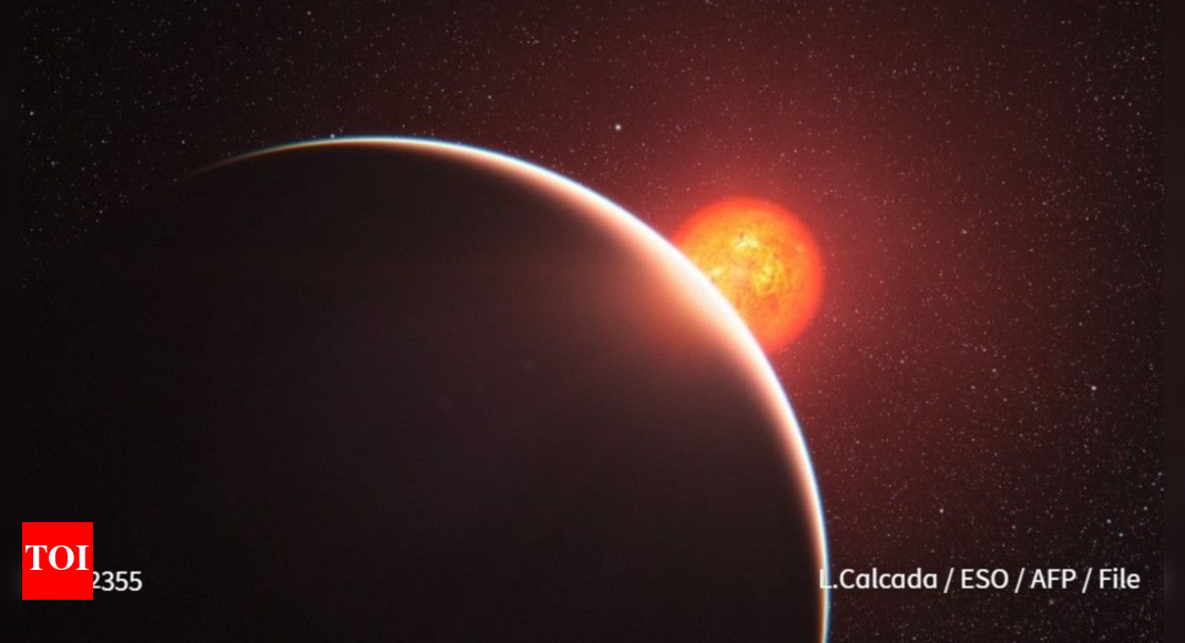 Big planet orbiting a small star: Scientists discover rare pairing in Milky Way galaxy
