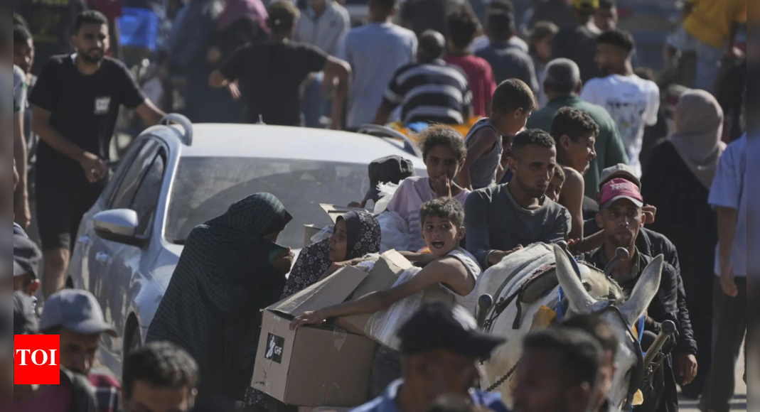 Gaza civilians struggle as aid fails to reach north