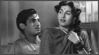 Shammi Kapoor once reminisced his first encounter with Madhubala: 'I could not take my eyes off her... I was like hit by a thunderbolt'