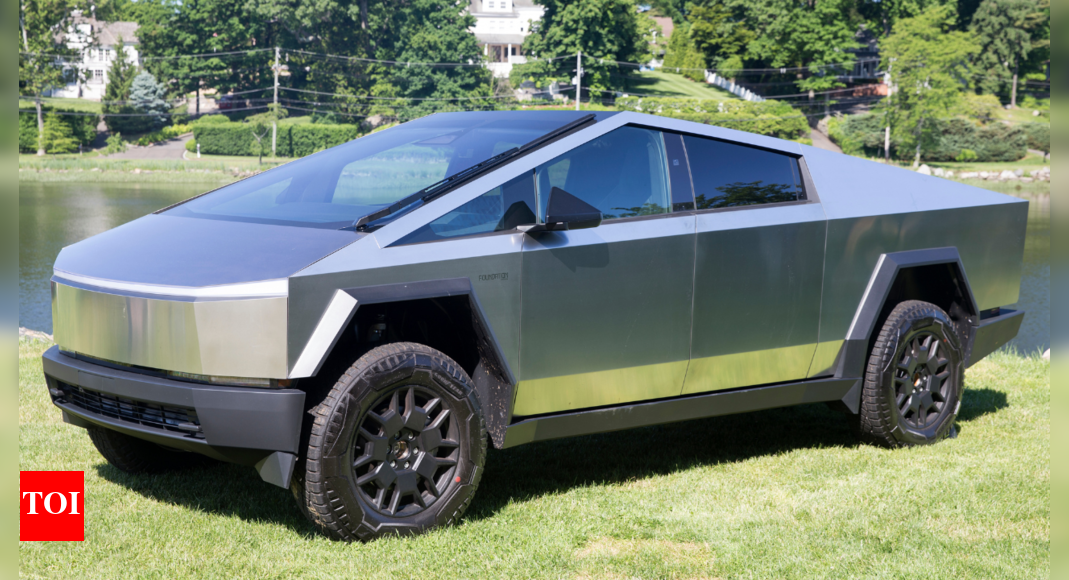 Tesla Faces Zoning Issue Over Cybertrucks in Michigan