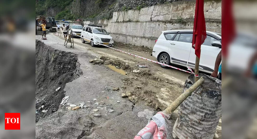 Sikkim Halts Tourist Passes Due to Monsoon-Related Landslides