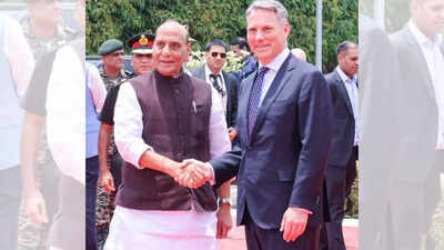  Rajnath conveys India’s resolve against Pak terrorism to Australia