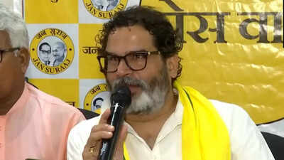  Prashant Kishor slams Lalu Yadav on job crisis; says even graduates can't get peon jobs
