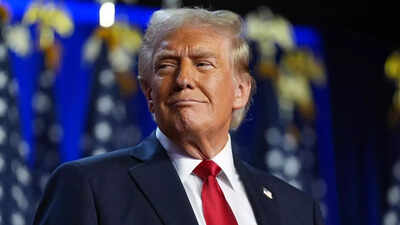 “Somebody died in Trump’s place”: Social media erupts after Donald Trump is named honorary Steeler by NFL legend