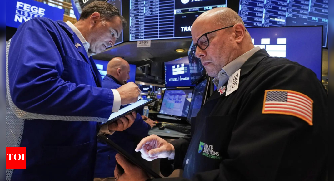 US markets hold steady: Wall Street edges up ahead of US jobs data; Fed rate cut bets rise amid hiring concerns – Times of India