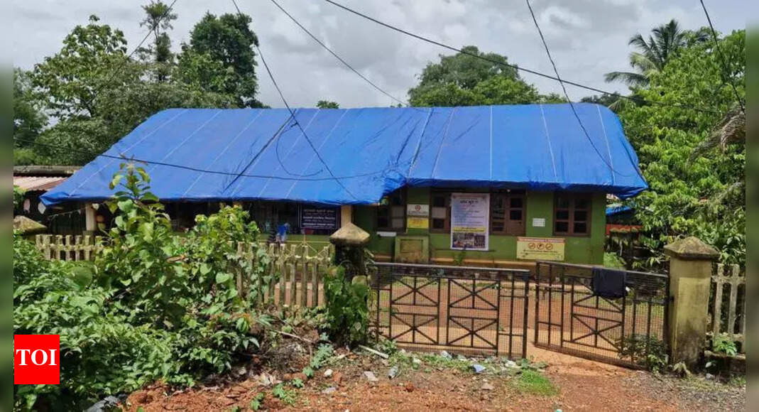 Khandepar School Kids Still Under Plastic Roofs