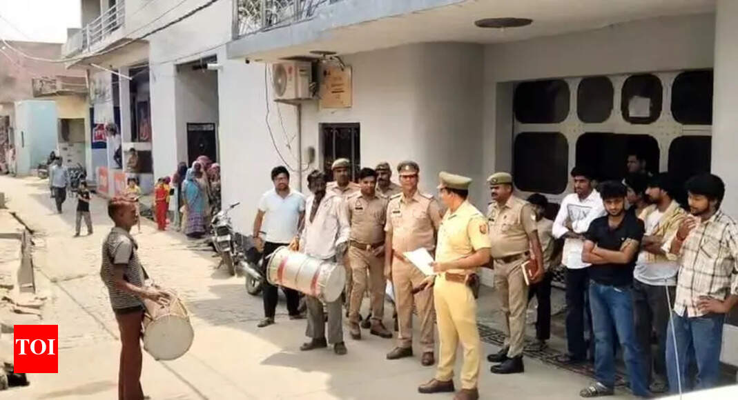Ghaziabad Police Expels 23 Criminals With Dhols, Citing UP Act