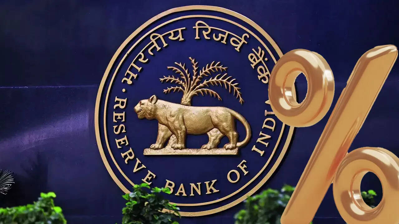 Larger-than-expected surprise: RBI cuts repo rate by 50 bps to 5.5%; EMIs  to come down - Times of India