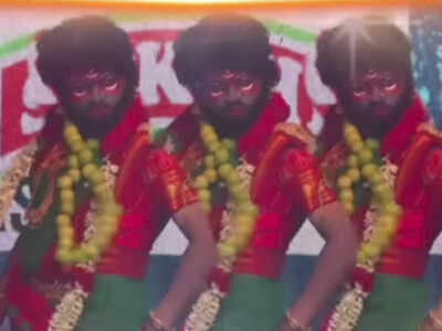  Pugazh makes surprise entry in Allu Arjun's Pushpa avatar