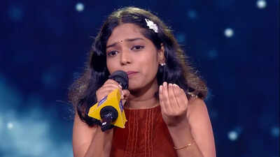  Krishna Sree’s soulful rendition of ‘Rappadi Kezhunnuvo’ leaves judges teary-eyed