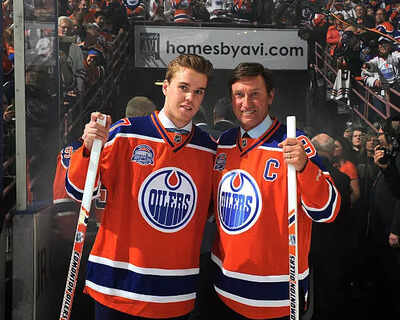 Wayne Gretzky is all praise for Connor McDavid, calling him the NHL’s best player