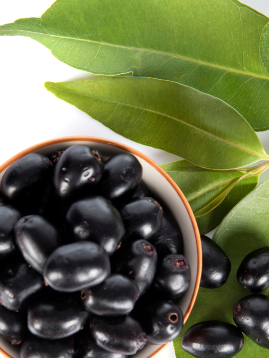 8 lesser-known benefits of consuming Jamun | Times of India