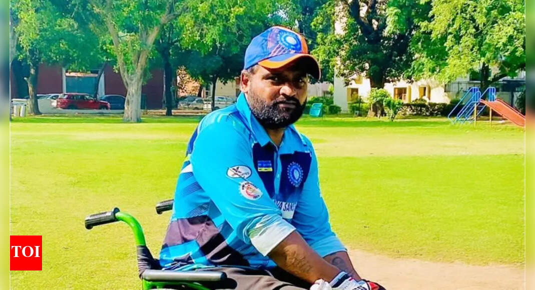 Tragedy on tracks: Cricketer dies in pain on train