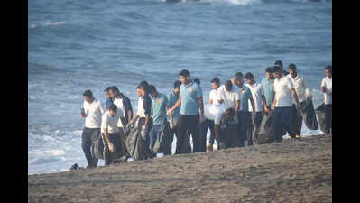 18,000 kg of waste collected from beaches during fortnight-long drive in Guajrat