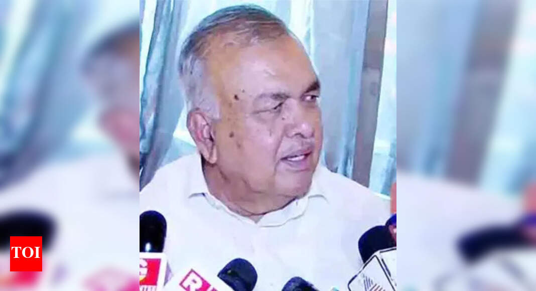 Bengaluru Stampede: Minister Admits Lapses, Blames RCB, Opposition Responds