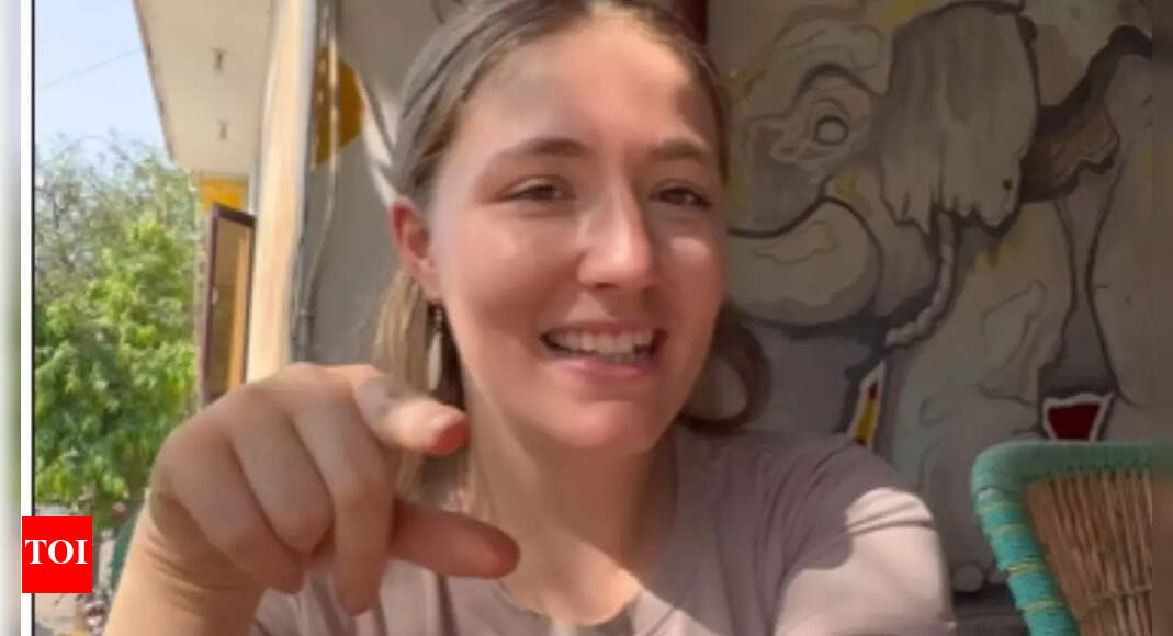 UK Travel Vlogger Loves India's Garbage Truck Jingle