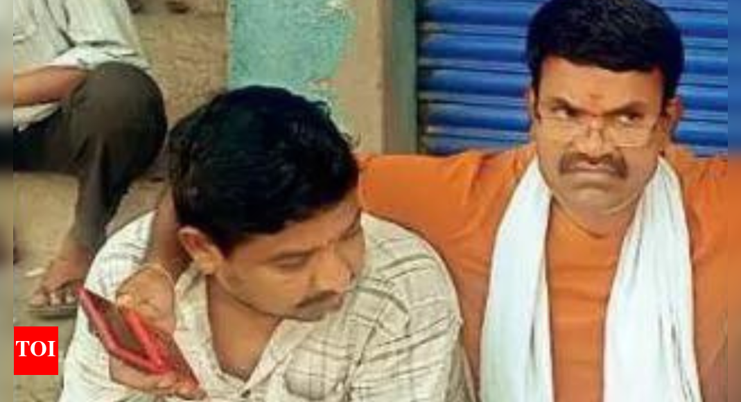 'Lungi, not lathi': 34 arrested after T'gana cop busts farmer loan scam