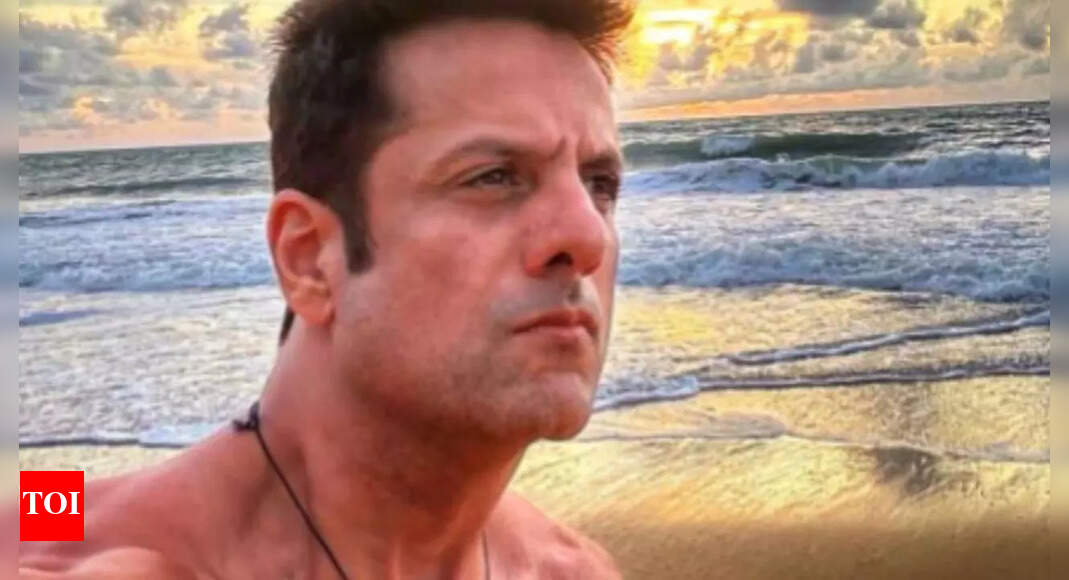 Fardeen Khan reveals he stopped having alcohol and became sober in 2020: ‘It was interfering with my life’ | Hindi Movie News – Times of India Fardeen Khan reveals he stopped having alcohol and became sober in 2020: ‘It was interfering with my life’ | Hindi Movie News – Times of India