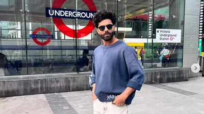  Ravindra Jadeja shares stylish pictures from 'favourite city'; Team India arrives in England ahead of Test series