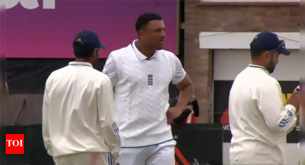IND A vs ENG Lions Live: India A aim for early wickets on Day 3