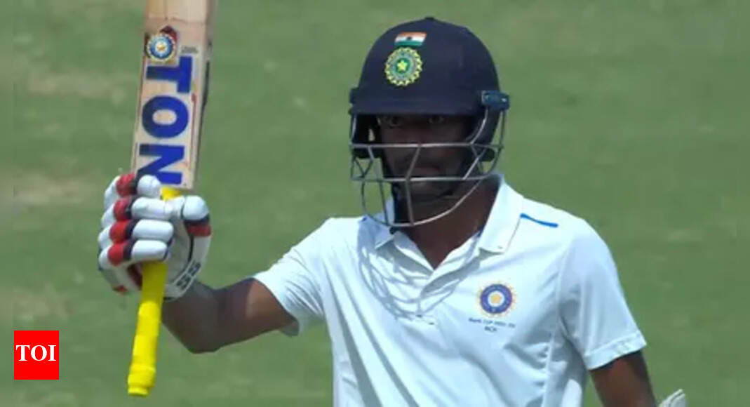 IND A vs ENG Lions Live Score, 2nd Unofficial Test: England Lions tail stands tall