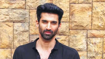 Aditya Roy Kapur opens up about taking a bold risk with 'Metro In Dino'