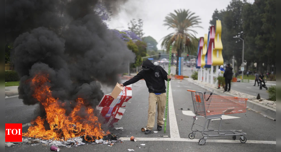 'Great job': Trump hails National Guard for quelling LA protests; bans masks at stirs
