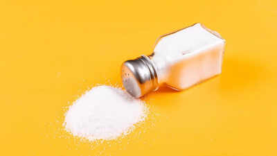 How to Reset Your Home’s Energy in 5 Minutes Using Salt, As Per Vastu