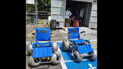 Balloon wheelchairs land at blue flag beaches