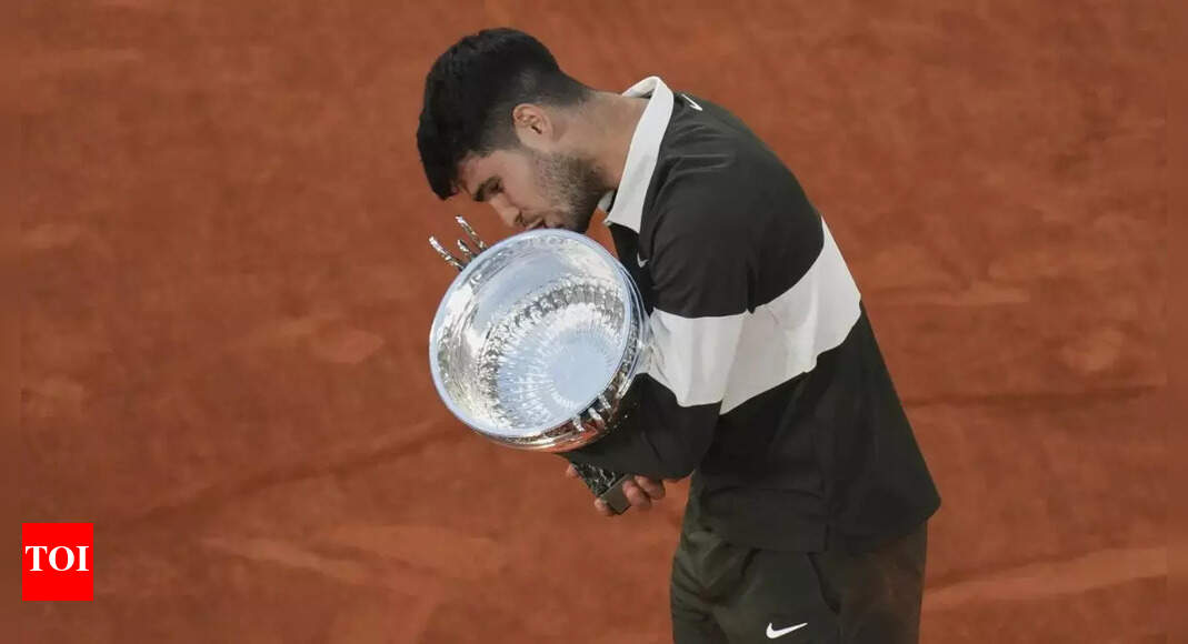 French Open 2025 Final: Carlos Alcaraz saves three match points, outlasts Jannik Sinner to defend Roland-Garros crown | Tennis News – Times of India
