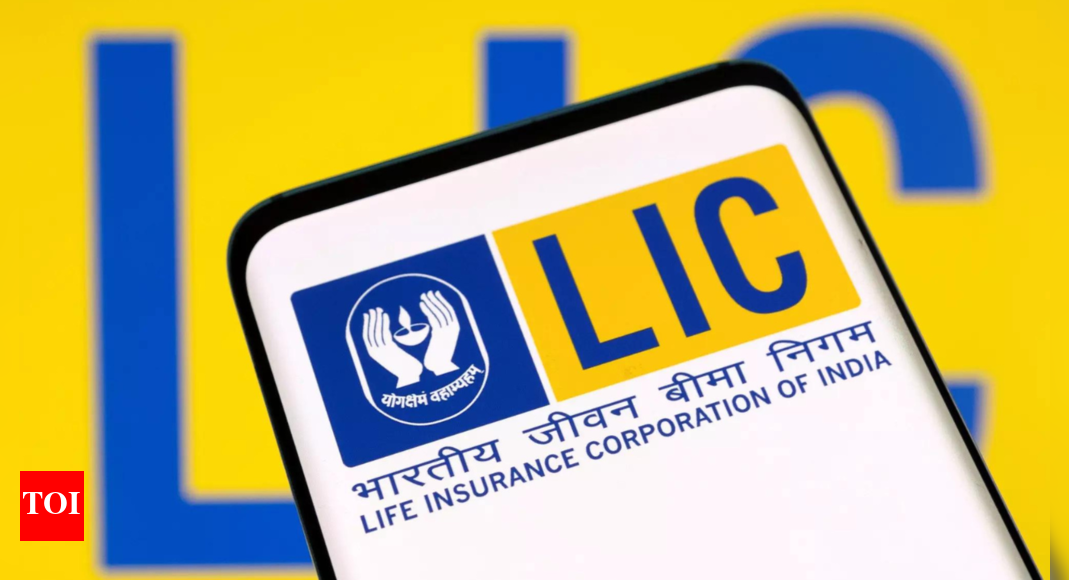 Sat Pal Bhanoo takes interim charge as LIC MD, CEO