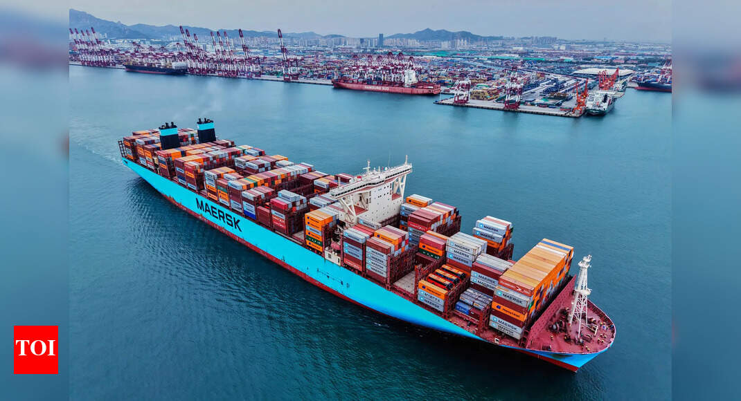 China exports: Global shipments rose 4.8% in May; inflow to US falls nearly 35% amid trade talks
