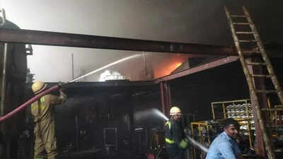 Major fire breaks out at thread factory in Bilhaur’s Chaubepur area, none hurt