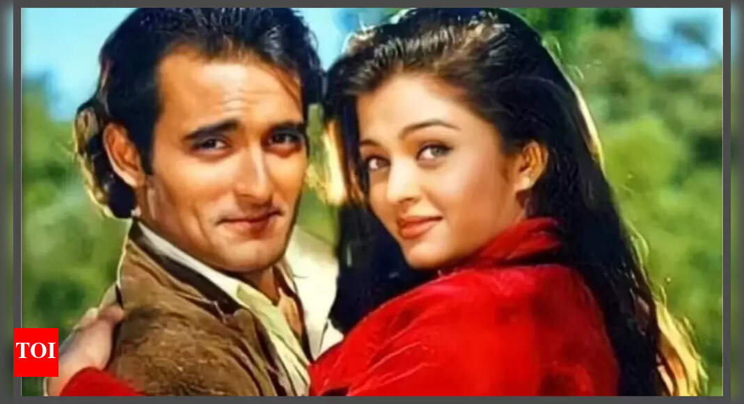 Akshaye Khanna had predicted 25 years ago that Aishwarya Rai will go on to become a ‘very fine actress’: ‘She is very beautiful, not just from outside…’ | – Times of India