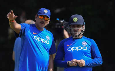 'Faster than a pickpocket': Ravi Shastri's hilarious tribute as MS Dhoni inducted into ICC Hall of Fame