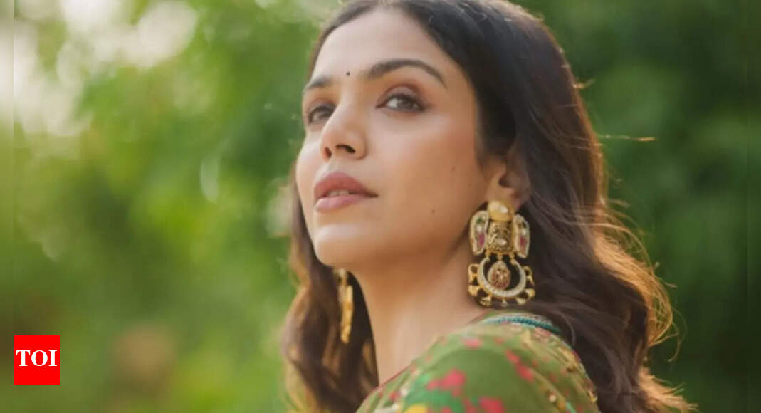 Shriya Pilgaonkar talks about receiving guidance from her actor parents Sachin & Supriya