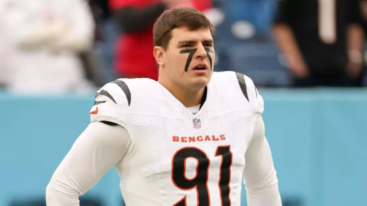 J.D. Vance's surprising role in Trey Hendrickson's Cincinnati Bengals deal and emerging political questio