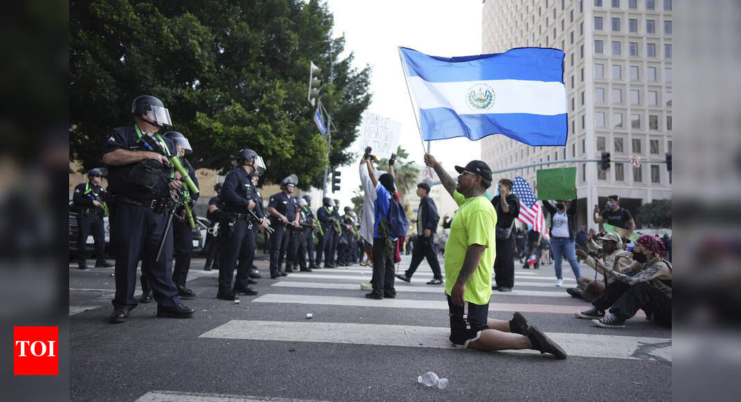 Los Angeles: Riots Erupt, Apple Store Looted, National Guard Deployed
