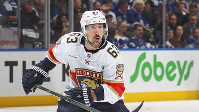  Brad Marchand eyes money and fame with Toronto Maple Leafs in next deal