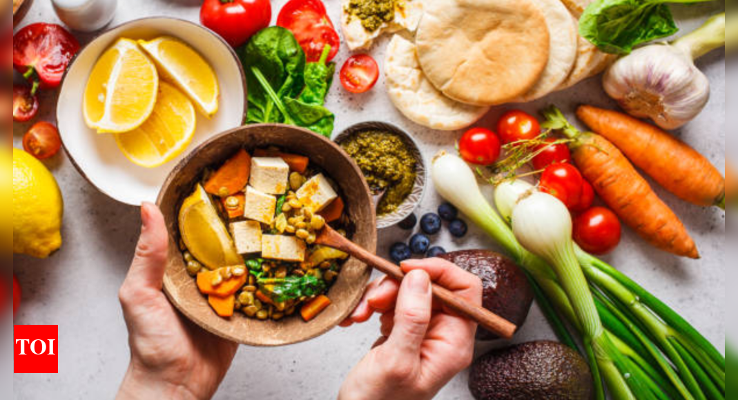Low Cholesterol Foods: US doctor advises eating these 7 foods to lower cholesterol | – Times of India
