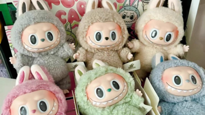 중국에서 판매되는 사람 크기의 라부부 인형: 장난감 하나에 100만 위안을 지불하시겠습니까? 방금 누군가가 해냈습니다 – Times of India