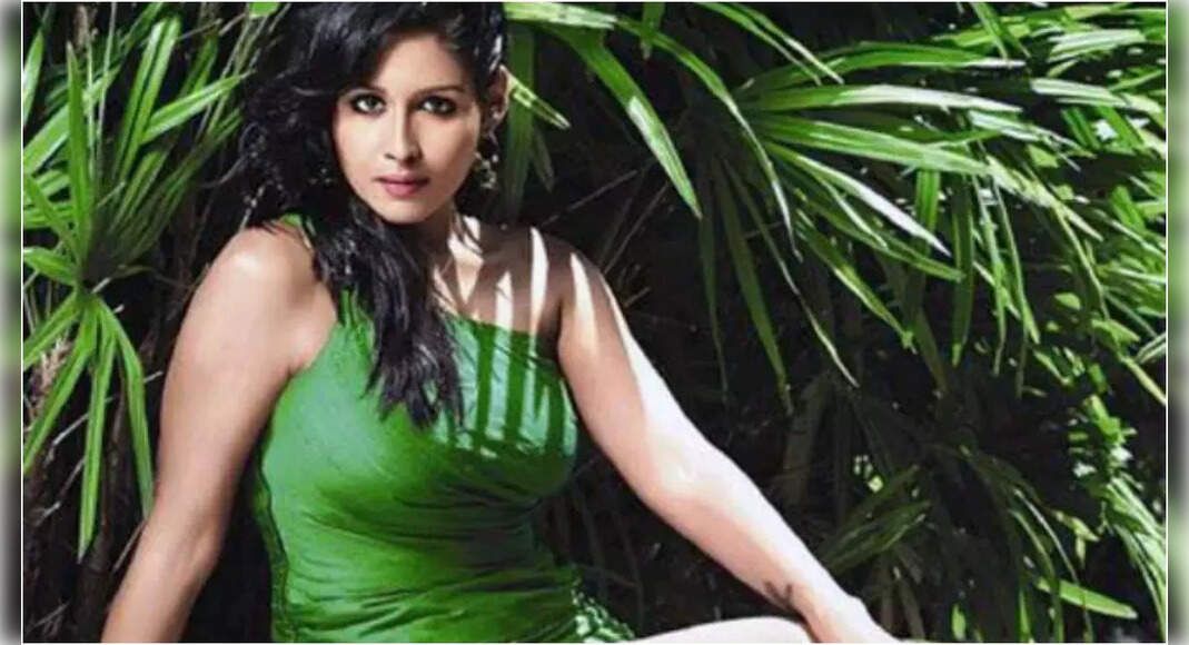 Leena Maria Paul denied bail in Rs 200 c...