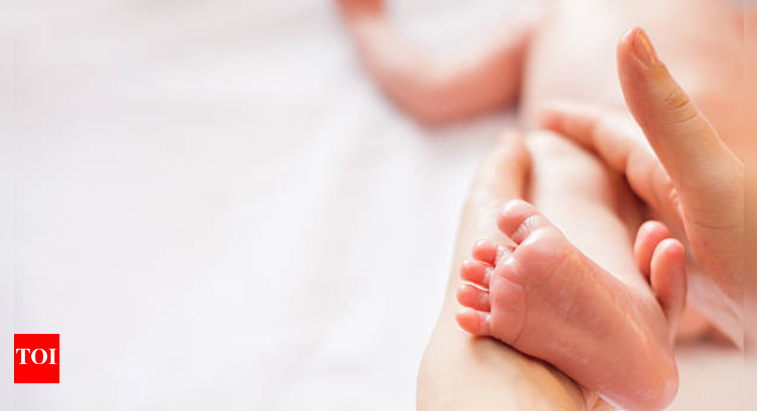 Measles strikes at birth: Six Canadian newborns infected from unvaccinated mothers - Times of India