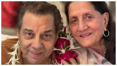 Dharmendra beams with a smile as he poses with his first wife, Prakash Kaur, in this beautiful post - Pic